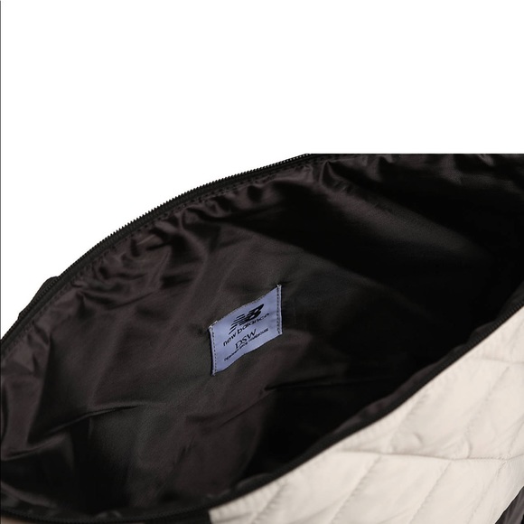 🆕 Nylon Colorblock Tote Bag NEW BALANCE Blk/Cream - Picture 7 of 10